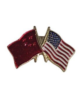 Chinese & America Crossed Flags Enamel Lapel Pin Gold Tone USA China Friendship